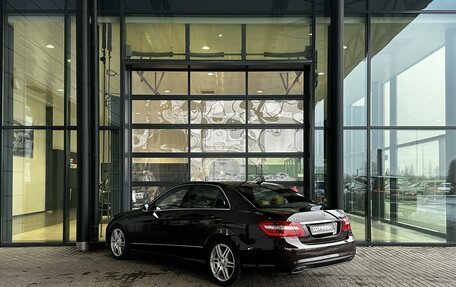 Mercedes-Benz E-Класс, 2011 год, 1 720 000 рублей, 2 фотография