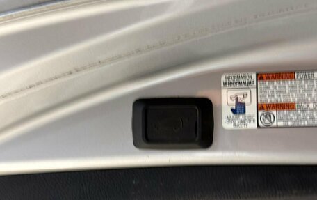 Toyota RAV4, 2018 год, 2 150 000 рублей, 6 фотография