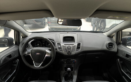 Ford Fiesta, 2016 год, 845 000 рублей, 17 фотография