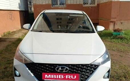 Hyundai Solaris II рестайлинг, 2020 год, 950 000 рублей, 4 фотография