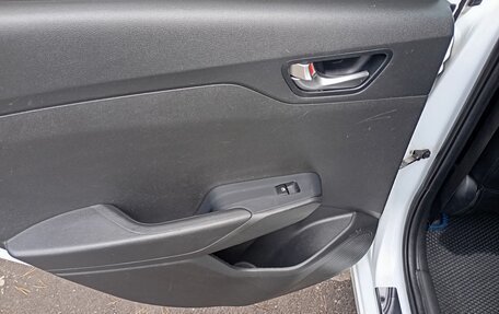 Hyundai Solaris II рестайлинг, 2020 год, 950 000 рублей, 20 фотография