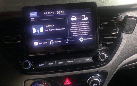 Hyundai Solaris II рестайлинг, 2021 год, 1 590 000 рублей, 14 фотография