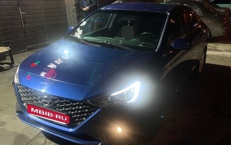 Hyundai Solaris II рестайлинг, 2021 год, 1 590 000 рублей, 3 фотография