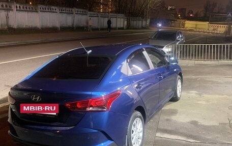 Hyundai Solaris II рестайлинг, 2021 год, 1 590 000 рублей, 19 фотография