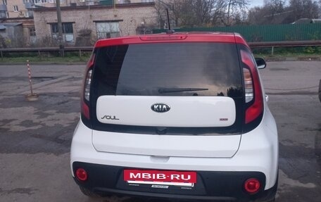 KIA Soul II рестайлинг, 2018 год, 1 250 000 рублей, 3 фотография