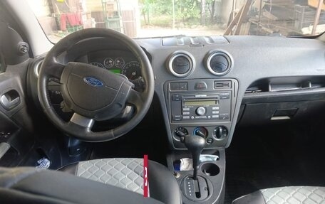 Ford Fusion I, 2006 год, 330 000 рублей, 3 фотография