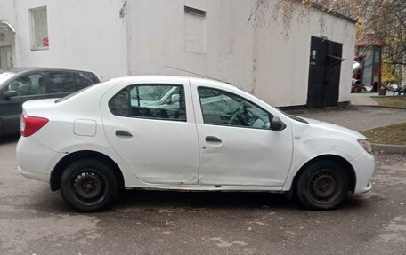 Renault Logan II, 2014 год, 450 000 рублей, 13 фотография