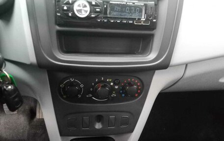 Renault Logan II, 2014 год, 450 000 рублей, 4 фотография