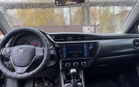 Toyota Corolla, 2017 год, 1 000 000 рублей, 6 фотография