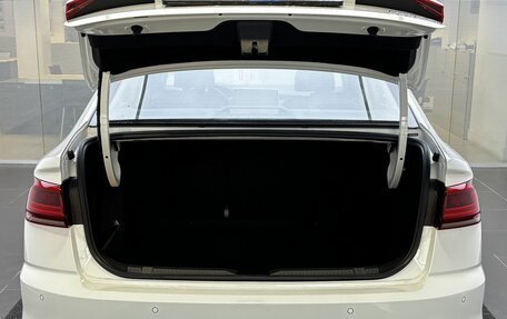 Volkswagen Bora, 2024 год, 3 360 000 рублей, 10 фотография