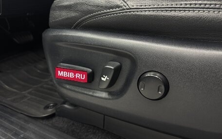 Toyota Land Cruiser Prado 150 рестайлинг 2, 2016 год, 3 800 000 рублей, 7 фотография