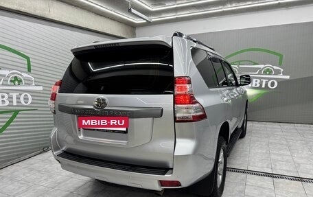 Toyota Land Cruiser Prado 150 рестайлинг 2, 2016 год, 3 800 000 рублей, 2 фотография