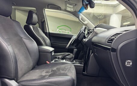 Toyota Land Cruiser Prado 150 рестайлинг 2, 2016 год, 3 800 000 рублей, 16 фотография