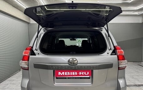 Toyota Land Cruiser Prado 150 рестайлинг 2, 2016 год, 3 800 000 рублей, 22 фотография