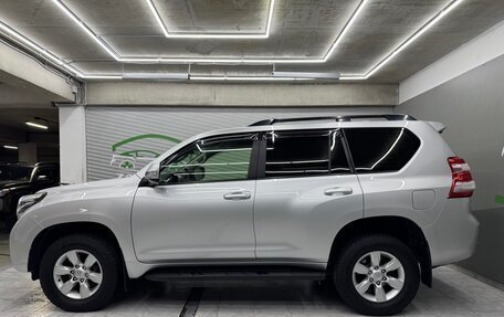 Toyota Land Cruiser Prado 150 рестайлинг 2, 2016 год, 3 800 000 рублей, 25 фотография