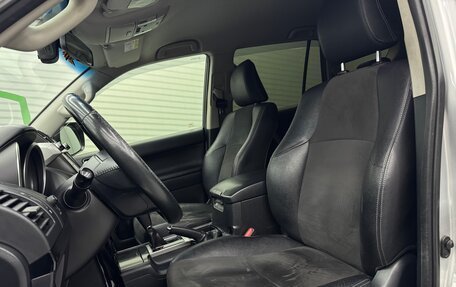 Toyota Land Cruiser Prado 150 рестайлинг 2, 2016 год, 3 800 000 рублей, 10 фотография