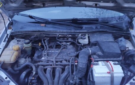 Ford Focus IV, 2002 год, 175 000 рублей, 13 фотография