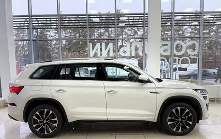Skoda Kodiaq I, 2025 год, 4 570 000 рублей, 4 фотография