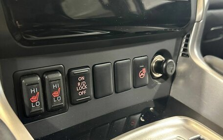 Mitsubishi Pajero Sport III рестайлинг, 2020 год, 3 375 000 рублей, 13 фотография