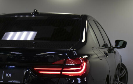 BMW 7 серия, 2018 год, 4 595 000 рублей, 28 фотография