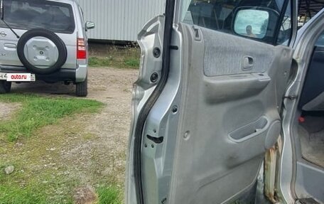 Mazda Bongo Friendee i рестайлинг, 2004 год, 240 000 рублей, 8 фотография