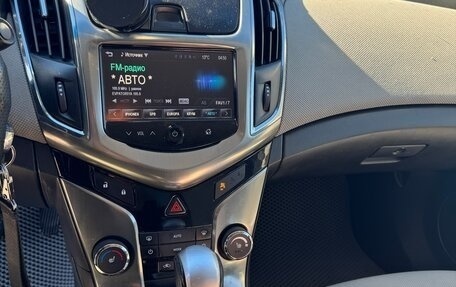 Chevrolet Cruze II, 2013 год, 920 000 рублей, 24 фотография