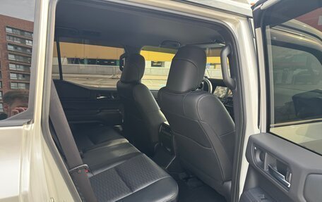 Toyota Land Cruiser Prado, 2024 год, 11 500 000 рублей, 24 фотография