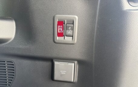 Toyota Land Cruiser Prado, 2024 год, 11 500 000 рублей, 27 фотография