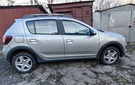 Renault Sandero II рестайлинг, 2016 год, 850 000 рублей, 10 фотография