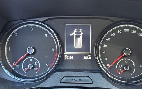 Volkswagen Caravelle T6 рестайлинг, 2021 год, 6 300 000 рублей, 10 фотография