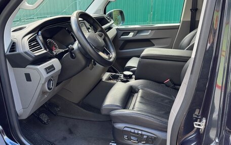 Volkswagen Caravelle T6 рестайлинг, 2021 год, 6 300 000 рублей, 9 фотография