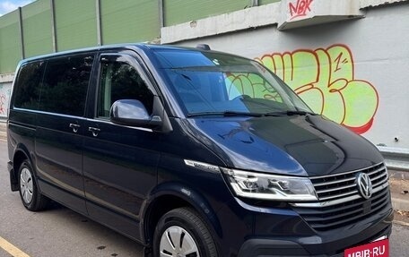 Volkswagen Caravelle T6 рестайлинг, 2021 год, 6 300 000 рублей, 5 фотография