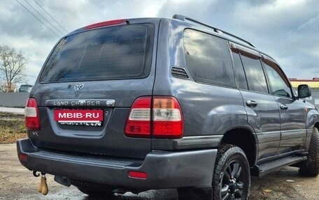 Toyota Land Cruiser 100 рестайлинг 2, 2006 год, 1 950 000 рублей, 3 фотография