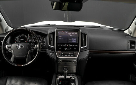 Toyota Land Cruiser 200, 2018 год, 7 500 000 рублей, 14 фотография