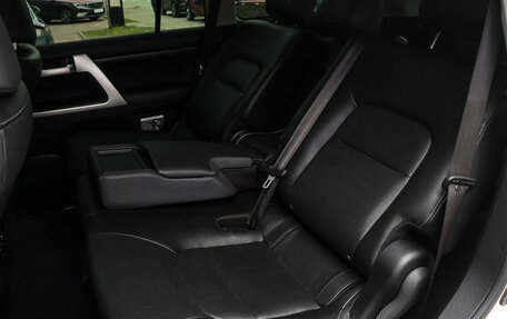 Toyota Land Cruiser 200, 2018 год, 7 500 000 рублей, 13 фотография