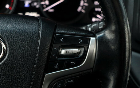 Toyota Land Cruiser 200, 2018 год, 7 500 000 рублей, 35 фотография