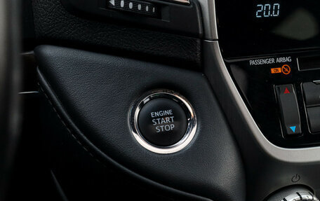 Toyota Land Cruiser 200, 2018 год, 7 500 000 рублей, 33 фотография