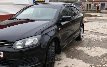 Volkswagen Polo VI (EU Market), 2012 год, 710 000 рублей, 2 фотография