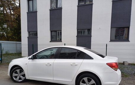 Chevrolet Cruze II, 2013 год, 500 000 рублей, 3 фотография