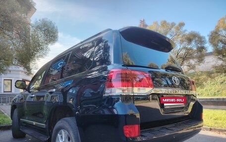 Toyota Land Cruiser 200, 2016 год, 5 600 000 рублей, 4 фотография