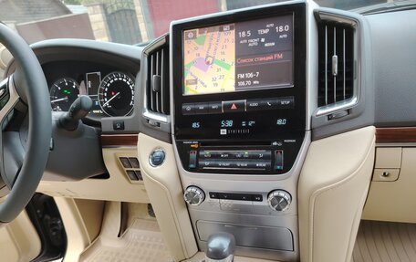 Toyota Land Cruiser 200, 2016 год, 5 600 000 рублей, 13 фотография