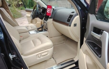 Toyota Land Cruiser 200, 2016 год, 5 600 000 рублей, 16 фотография