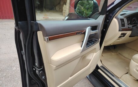 Toyota Land Cruiser 200, 2016 год, 5 600 000 рублей, 28 фотография