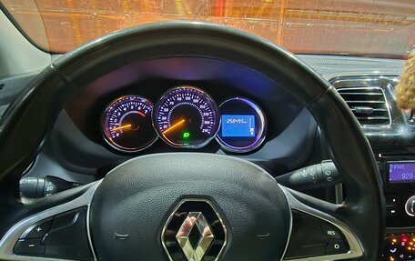 Renault Sandero II рестайлинг, 2015 год, 740 000 рублей, 3 фотография