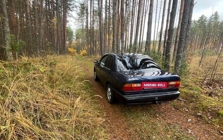 Nissan Primera II рестайлинг, 1991 год, 120 000 рублей, 2 фотография