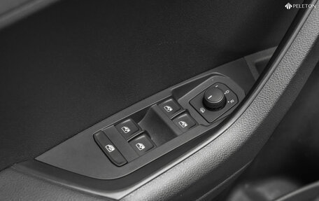 Skoda Karoq I, 2022 год, 2 670 000 рублей, 17 фотография