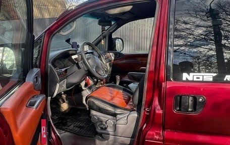 Mitsubishi Space Gear I рестайлинг, 1998 год, 4 фотография