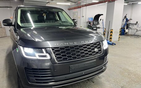 Land Rover Range Rover IV рестайлинг, 2019 год, 7 300 000 рублей, 4 фотография