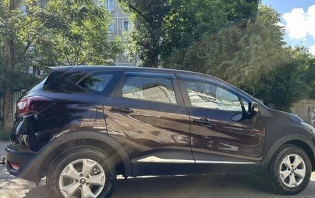 Renault Kaptur I рестайлинг, 2018 год, 1 200 000 рублей, 2 фотография