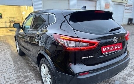 Nissan Qashqai, 2020 год, 1 800 000 рублей, 2 фотография